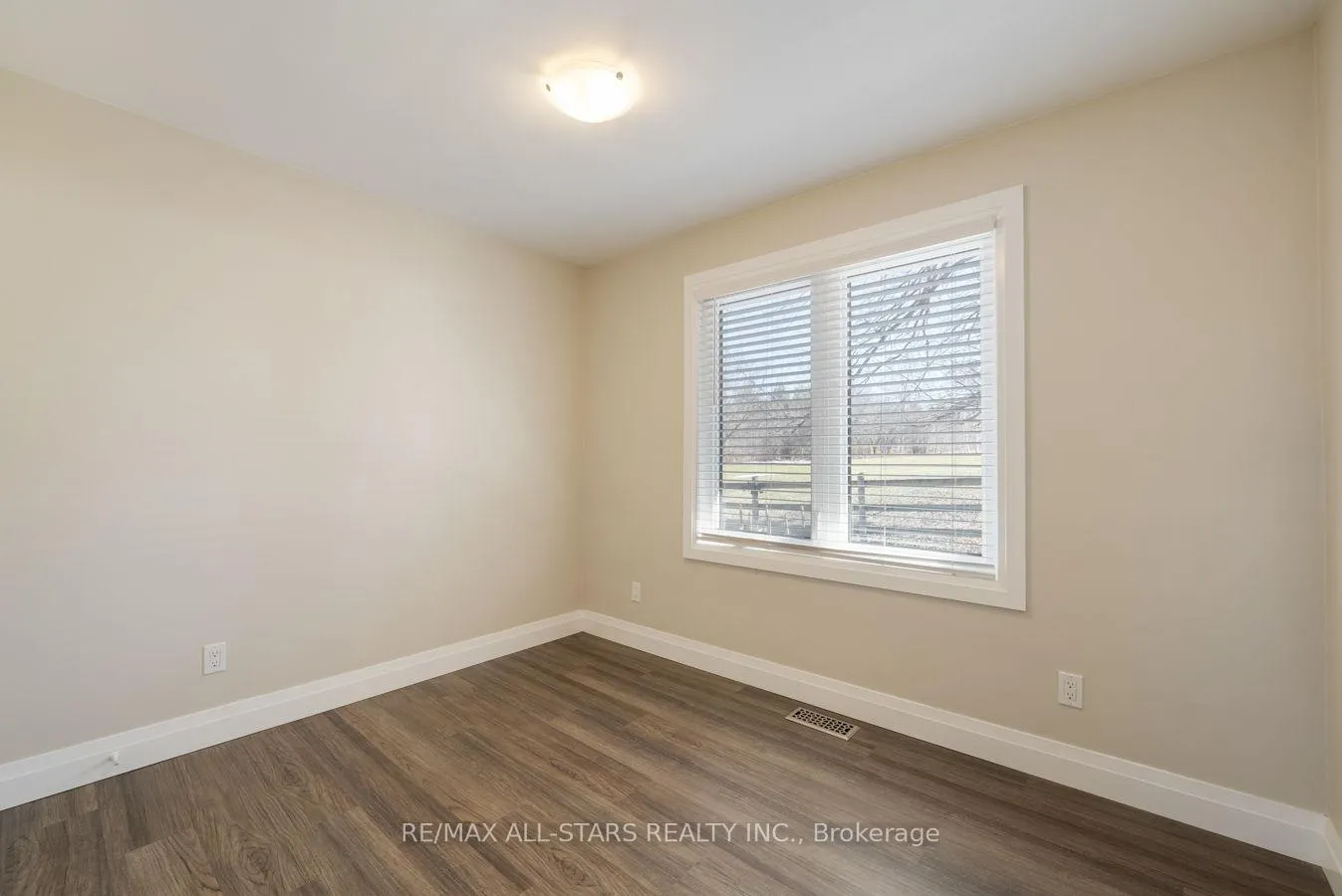 Photo 14 of 505 View Lake Road, Scugog, Rural Scugog — HOMEH