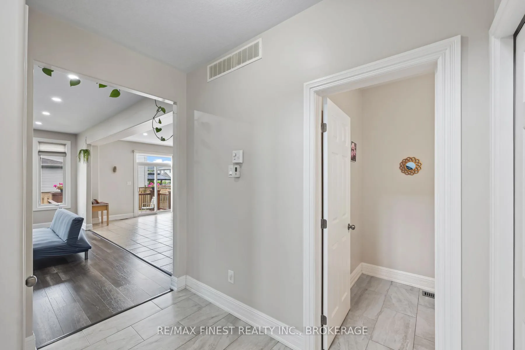 Photo 8 of 1285 Frank Street, Kingston, City Northwest — HOMEH