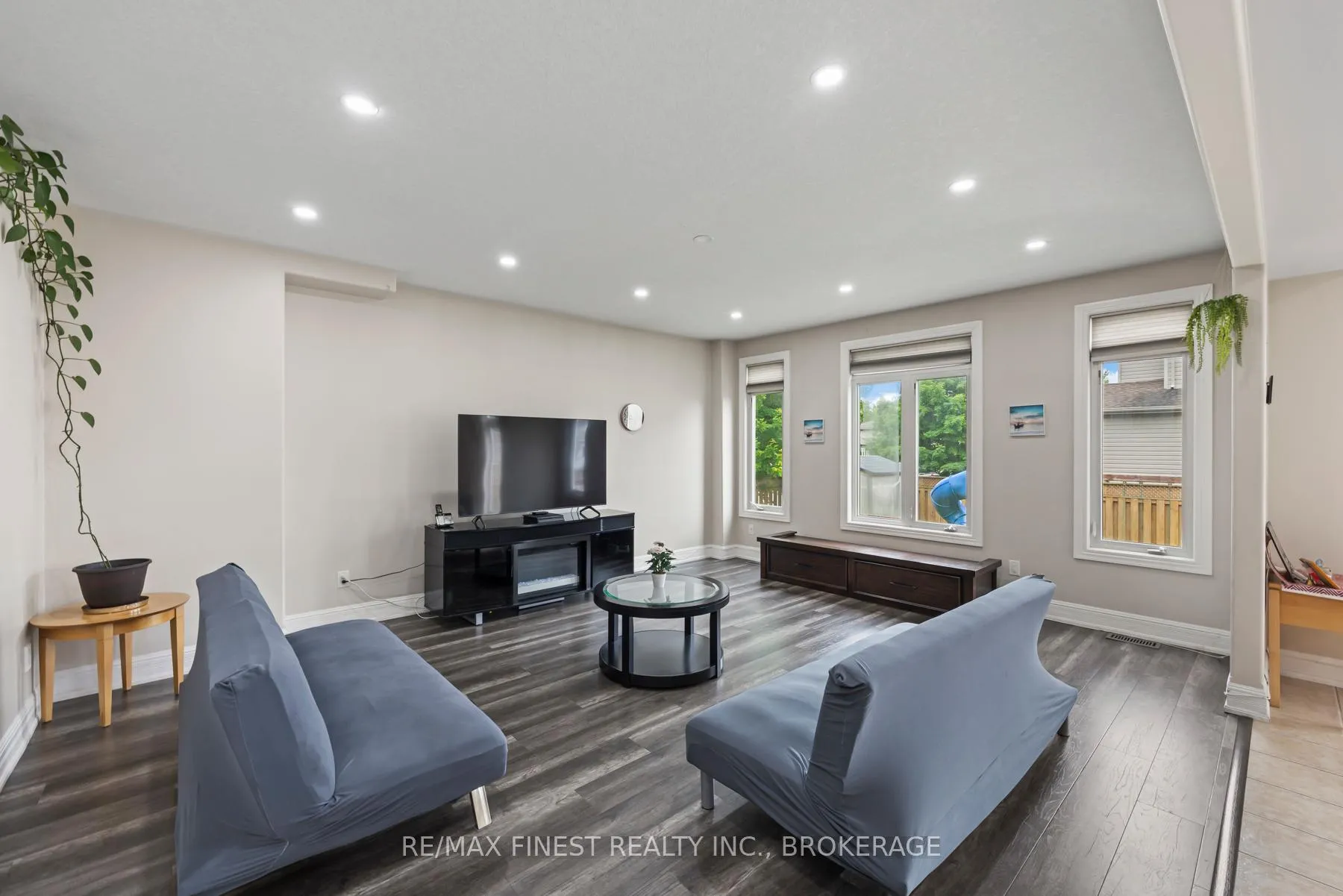 Photo 10 of 1285 Frank Street, Kingston, City Northwest — HOMEH