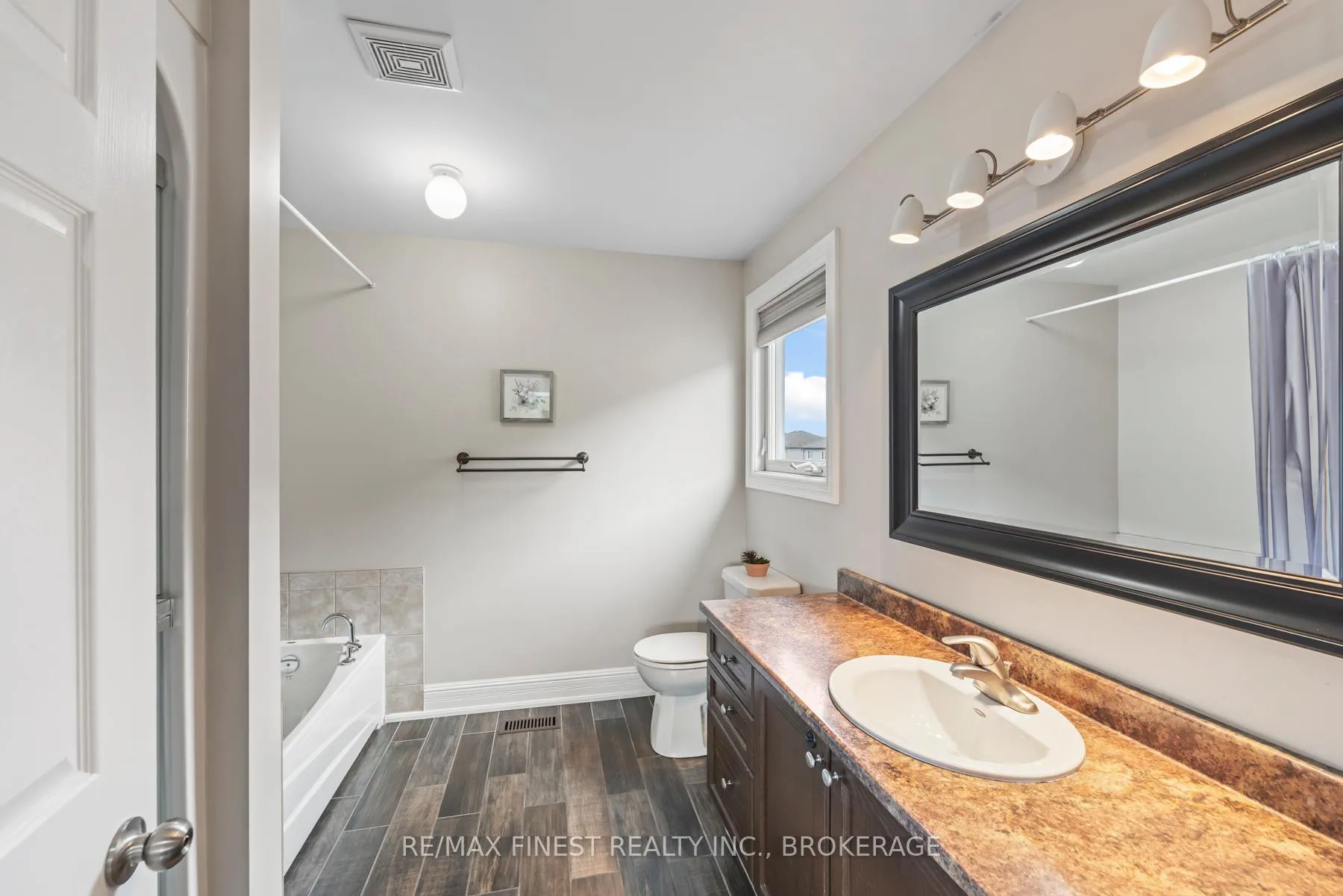 Photo 29 of 1285 Frank Street, Kingston, City Northwest — HOMEH