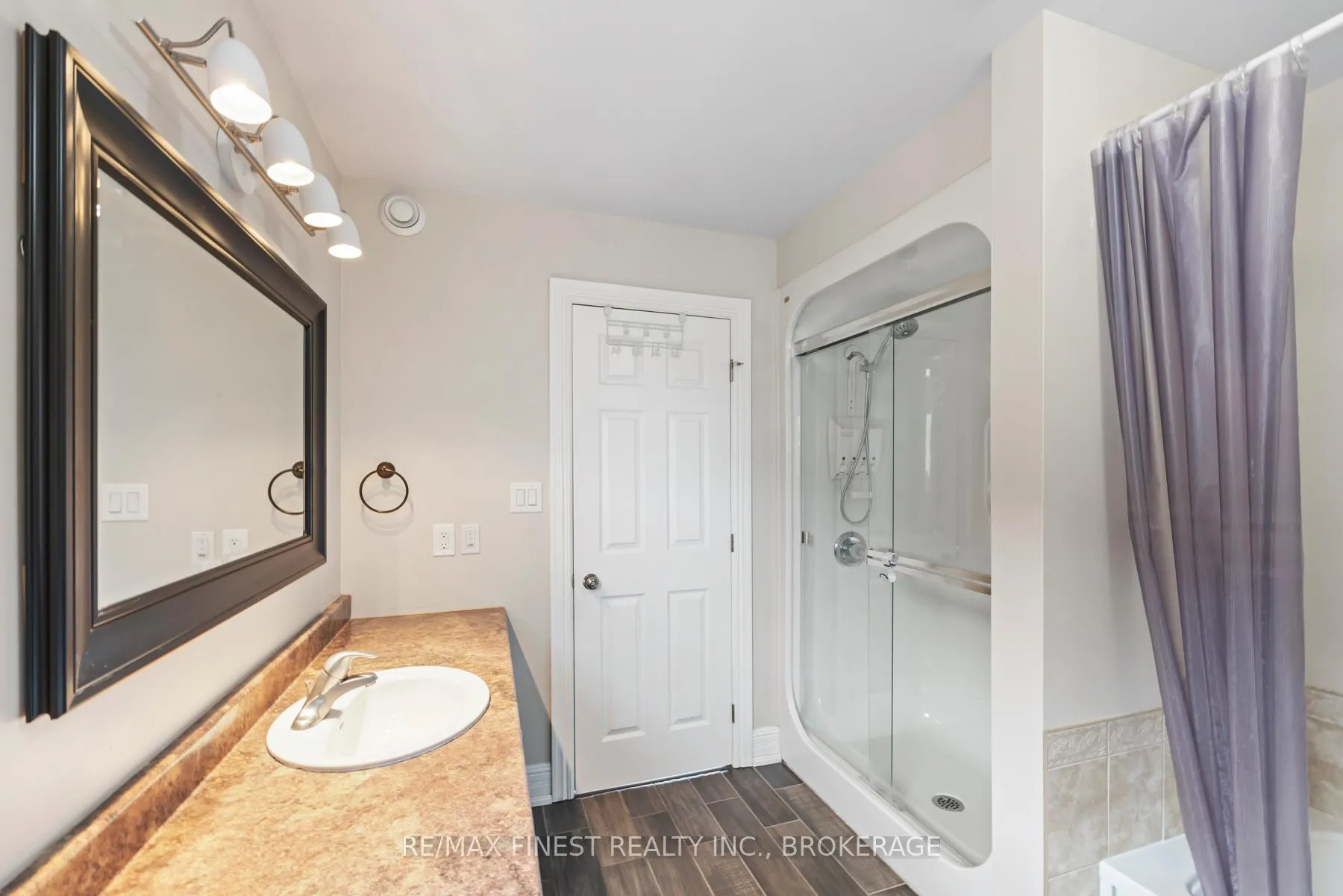 Photo 31 of 1285 Frank Street, Kingston, City Northwest — HOMEH