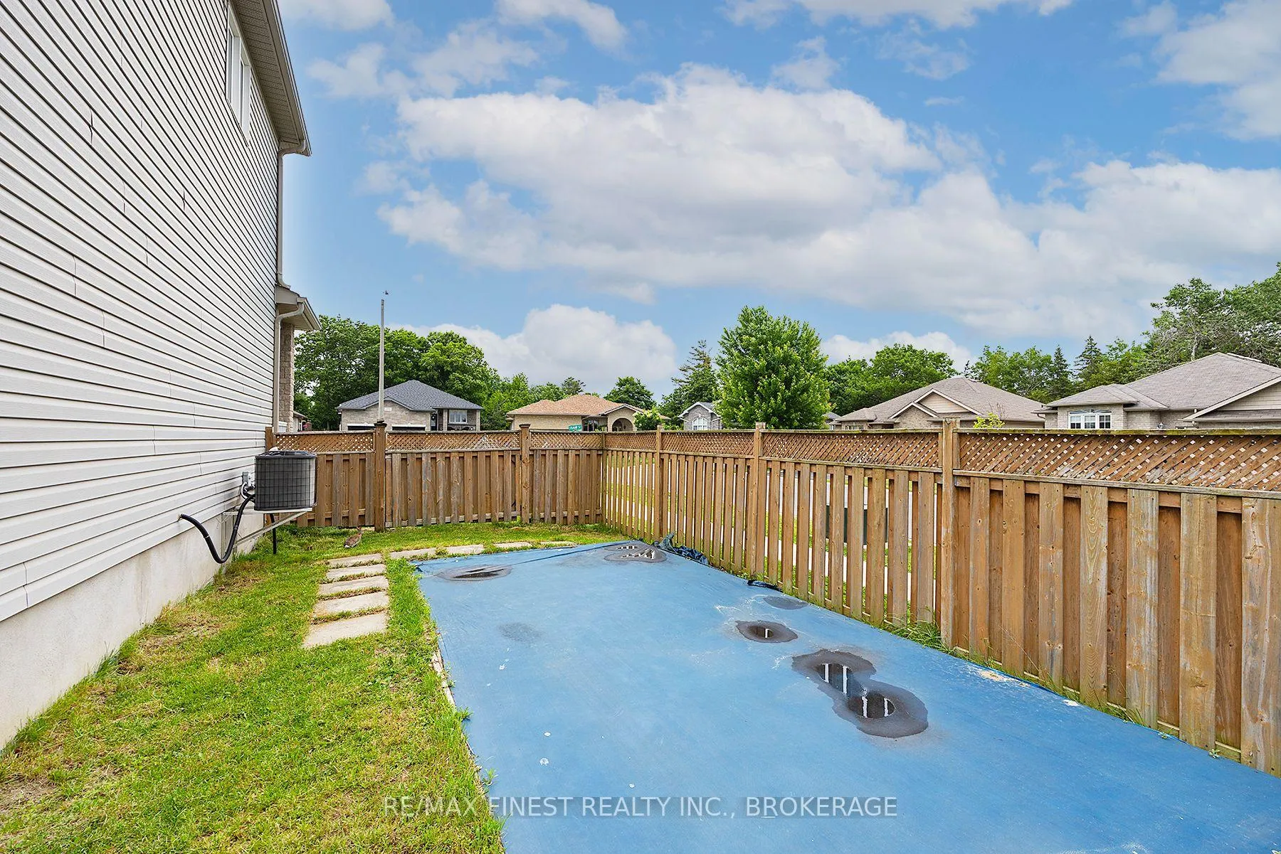 Photo 50 of 1285 Frank Street, Kingston, City Northwest — HOMEH