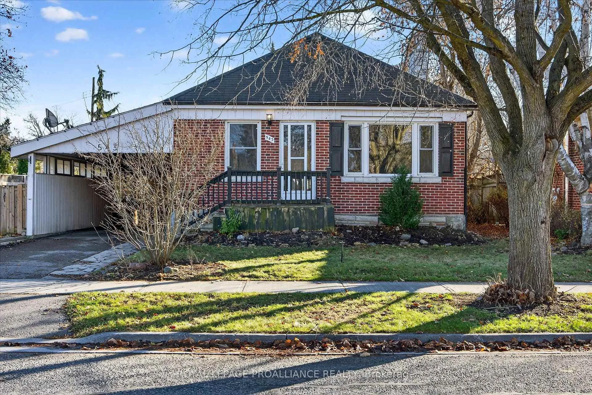 Photo 3 of 543 Howden Street, Peterborough, Otonabee Ward 1 — HOMEH