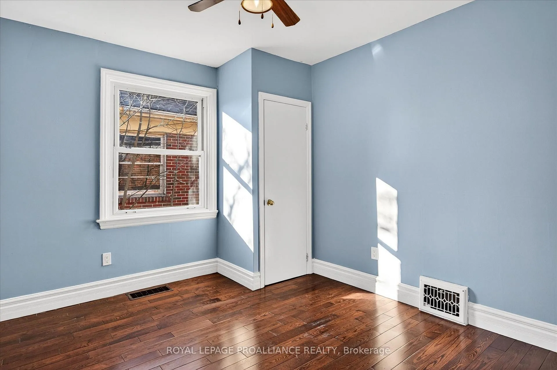 Photo 27 of 543 Howden Street, Peterborough, Otonabee Ward 1 — HOMEH