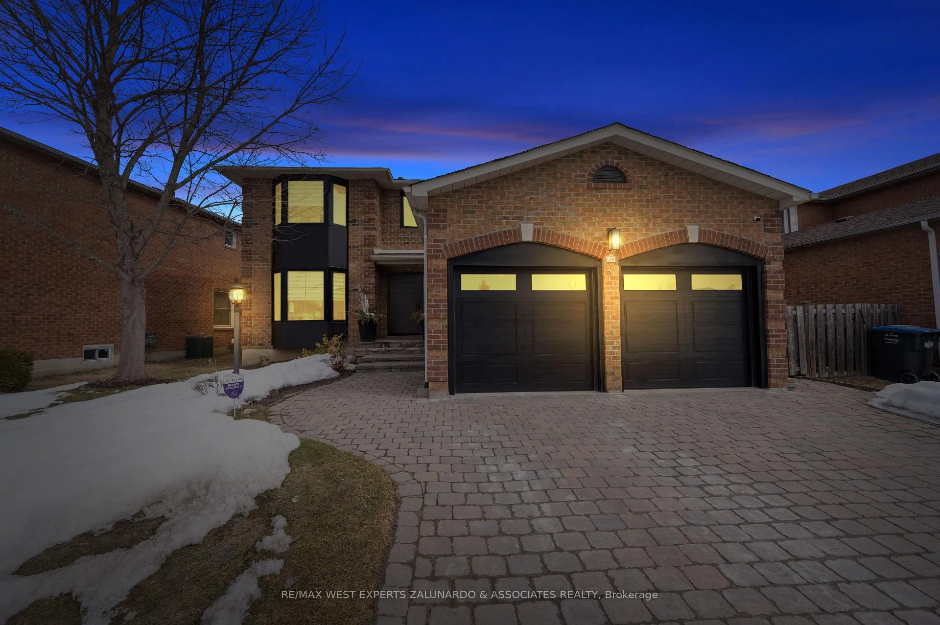 Photo 1 of 54 Kingsview Drive, Caledon, Bolton North — HOMEH