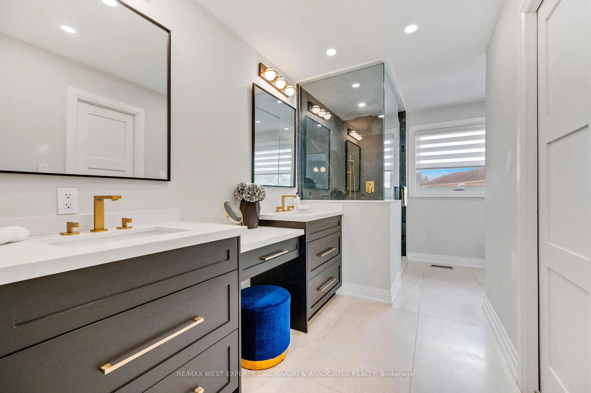 Photo 26 of 54 Kingsview Drive, Caledon, Bolton North — HOMEH