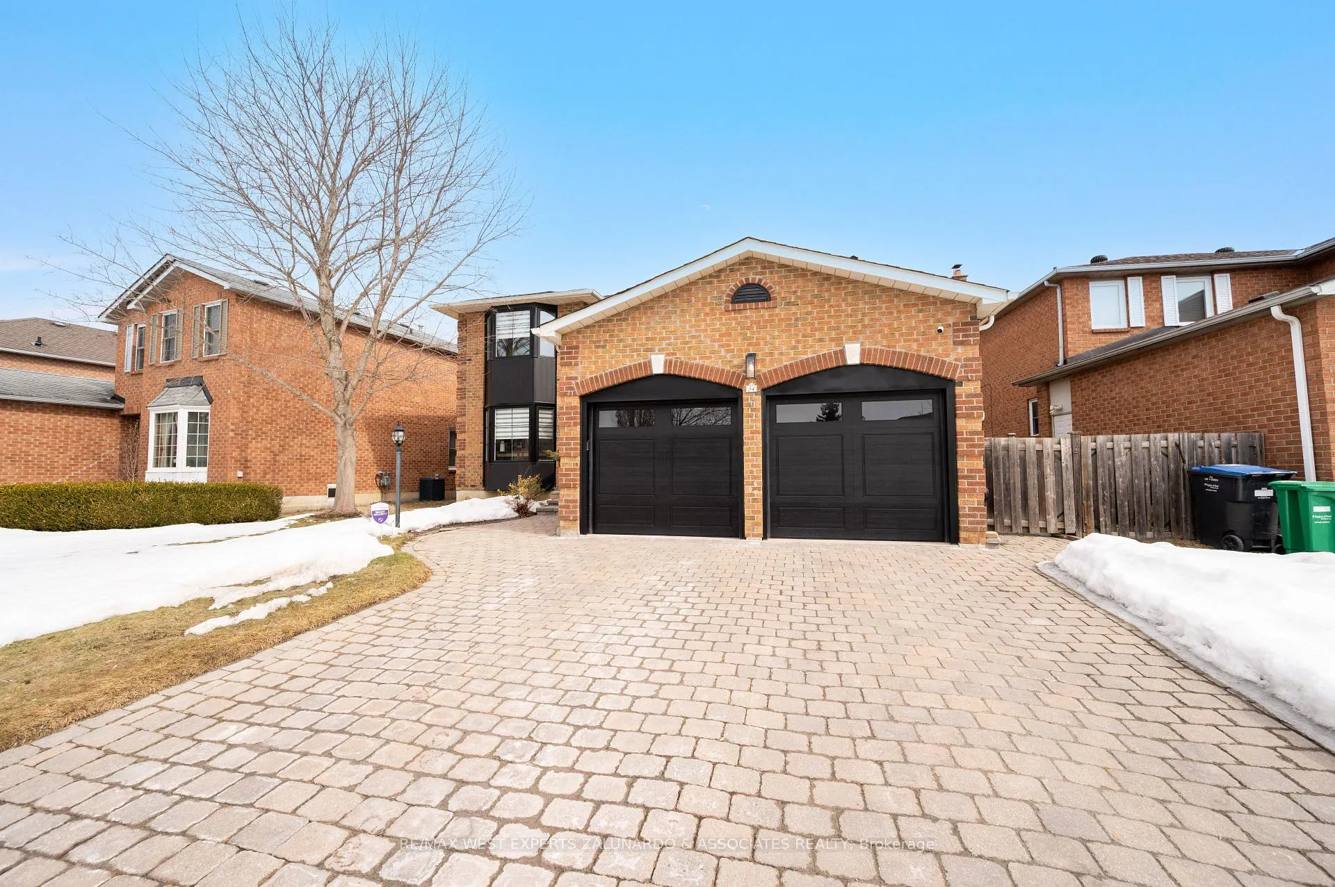 Photo 48 of 54 Kingsview Drive, Caledon, Bolton North — HOMEH