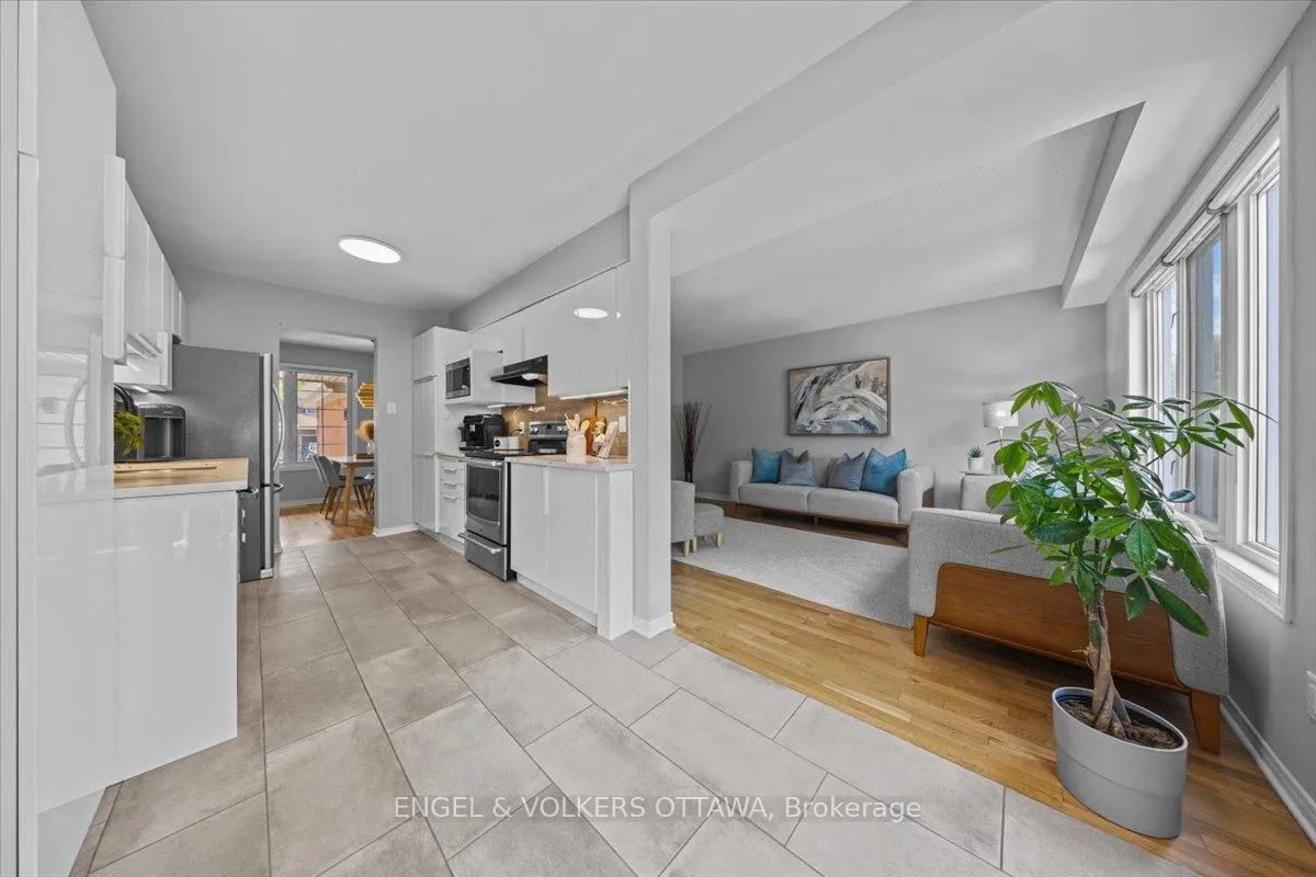 Photo 17 of 107 Redpath Drive, Ottawa, Barrhaven - Pheasant Run — HOMEH