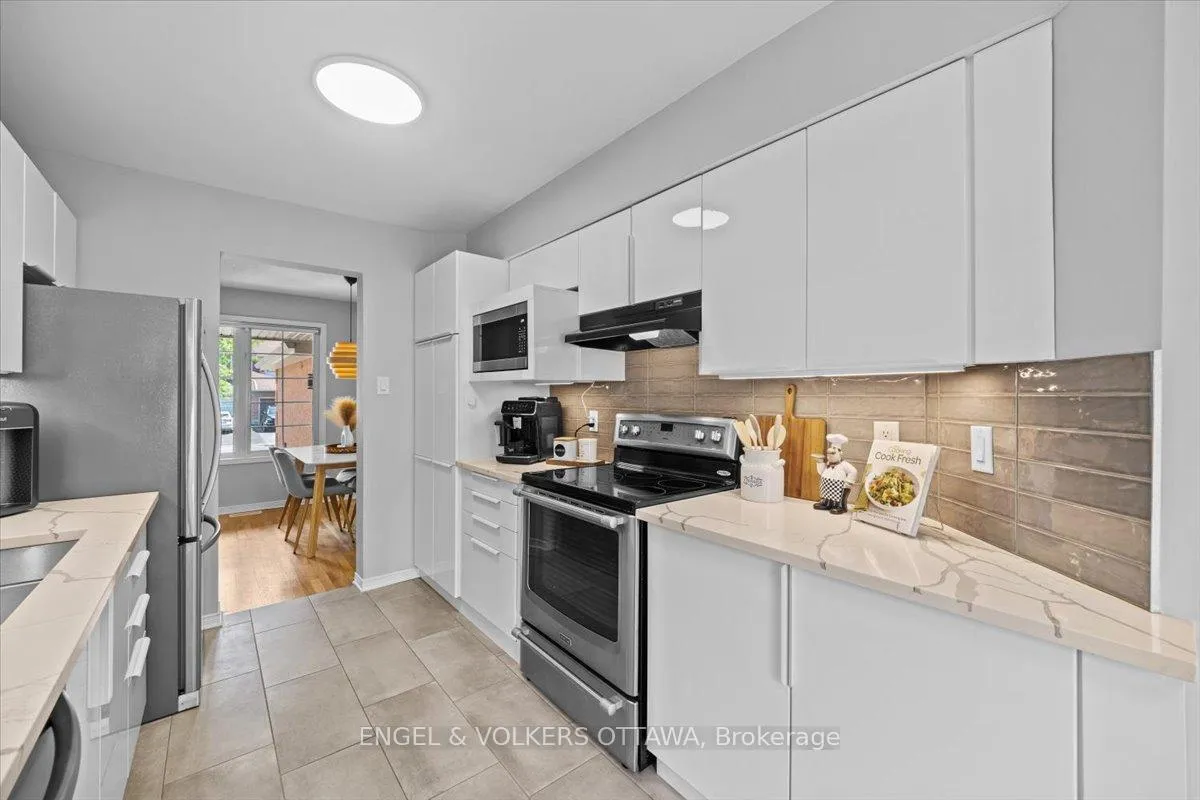 Photo 20 of 107 Redpath Drive, Ottawa, Barrhaven - Pheasant Run — HOMEH