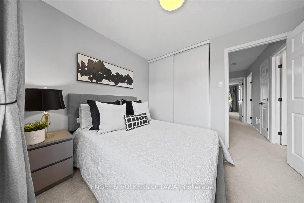 Photo 25 of 107 Redpath Drive, Ottawa, Barrhaven - Pheasant Run — HOMEH