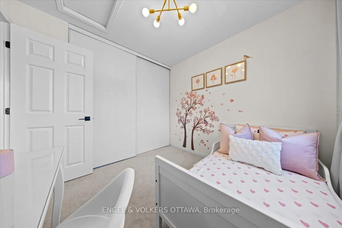 Photo 27 of 107 Redpath Drive, Ottawa, Barrhaven - Pheasant Run — HOMEH