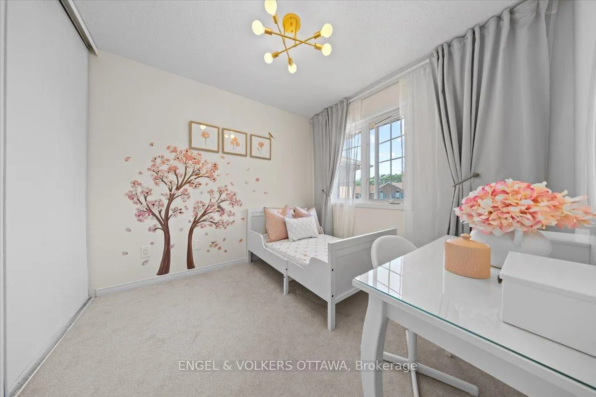 Photo 28 of 107 Redpath Drive, Ottawa, Barrhaven - Pheasant Run — HOMEH