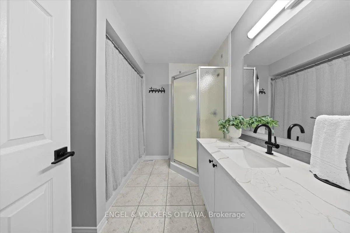 Photo 31 of 107 Redpath Drive, Ottawa, Barrhaven - Pheasant Run — HOMEH