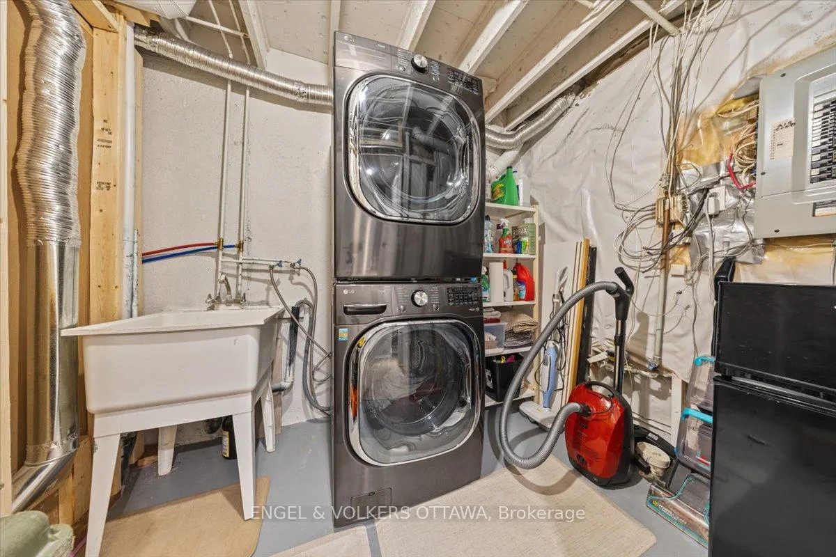 Photo 37 of 107 Redpath Drive, Ottawa, Barrhaven - Pheasant Run — HOMEH