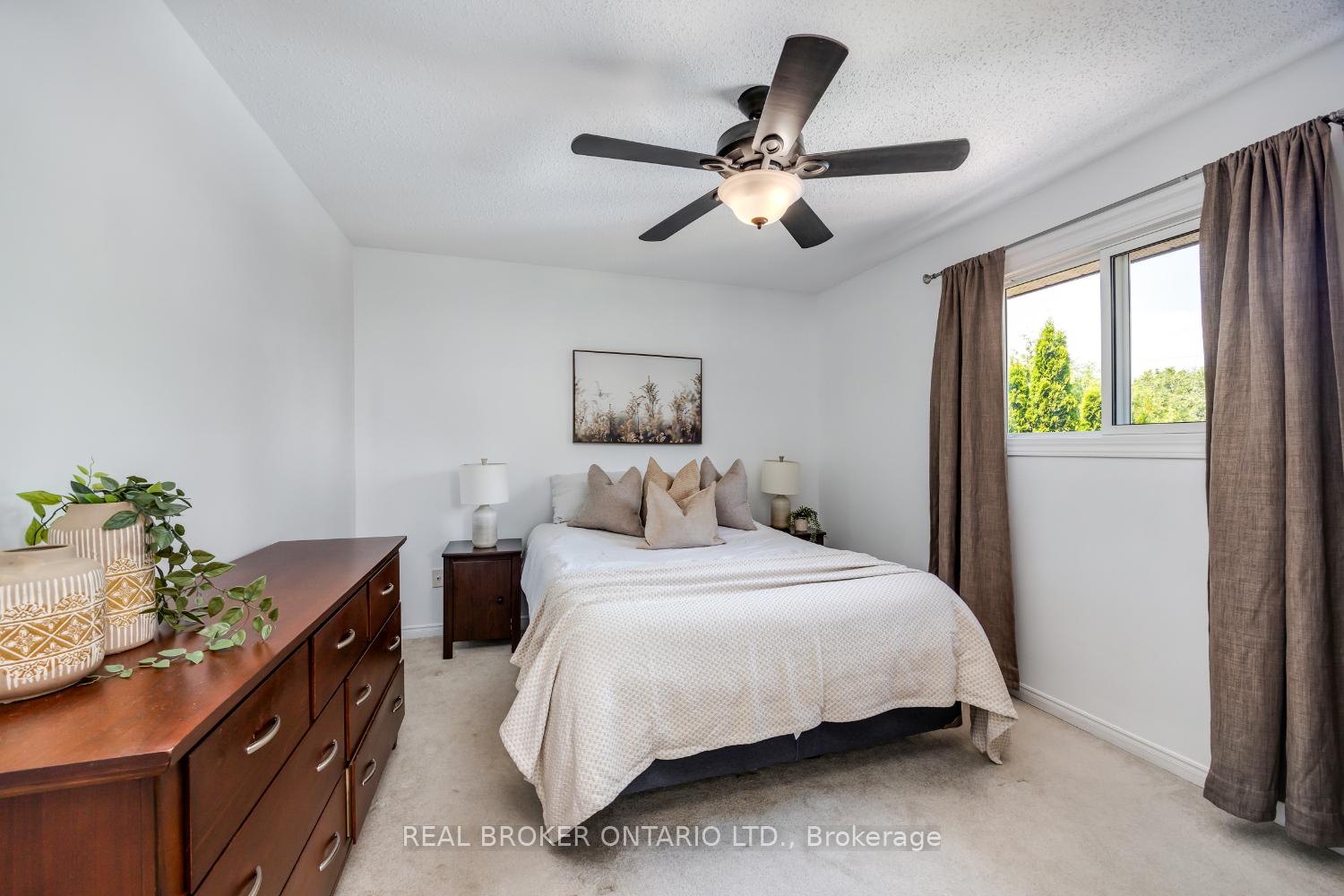 Photo 13 of 78 Cherry Blossom Crescent, Clarington, Courtice — HOMEH