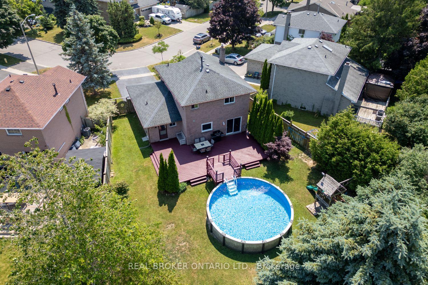 Photo 29 of 78 Cherry Blossom Crescent, Clarington, Courtice — HOMEH