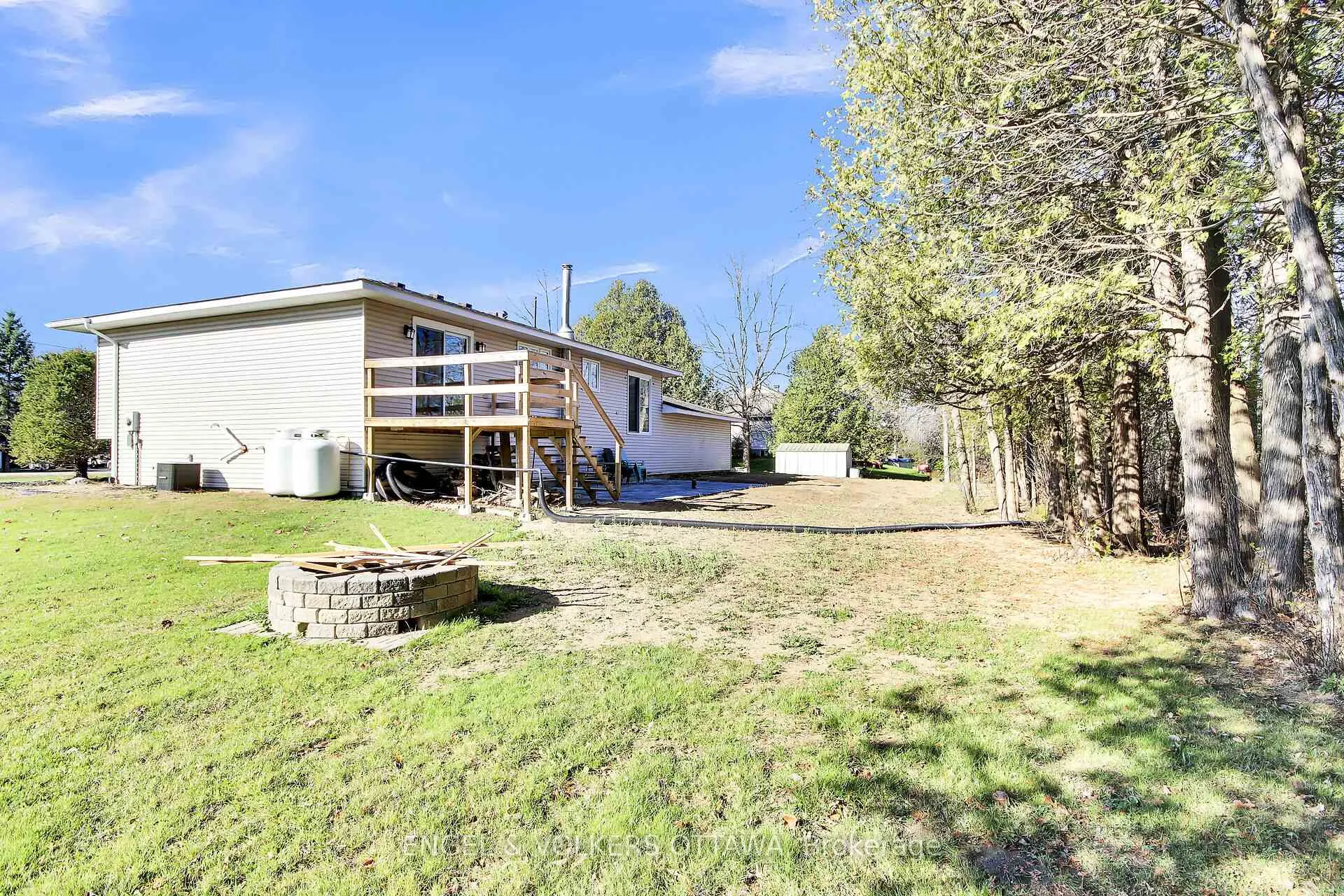 Photo 4 of 4715 Kelso Street E, Augusta, Augusta Twp — HOMEH