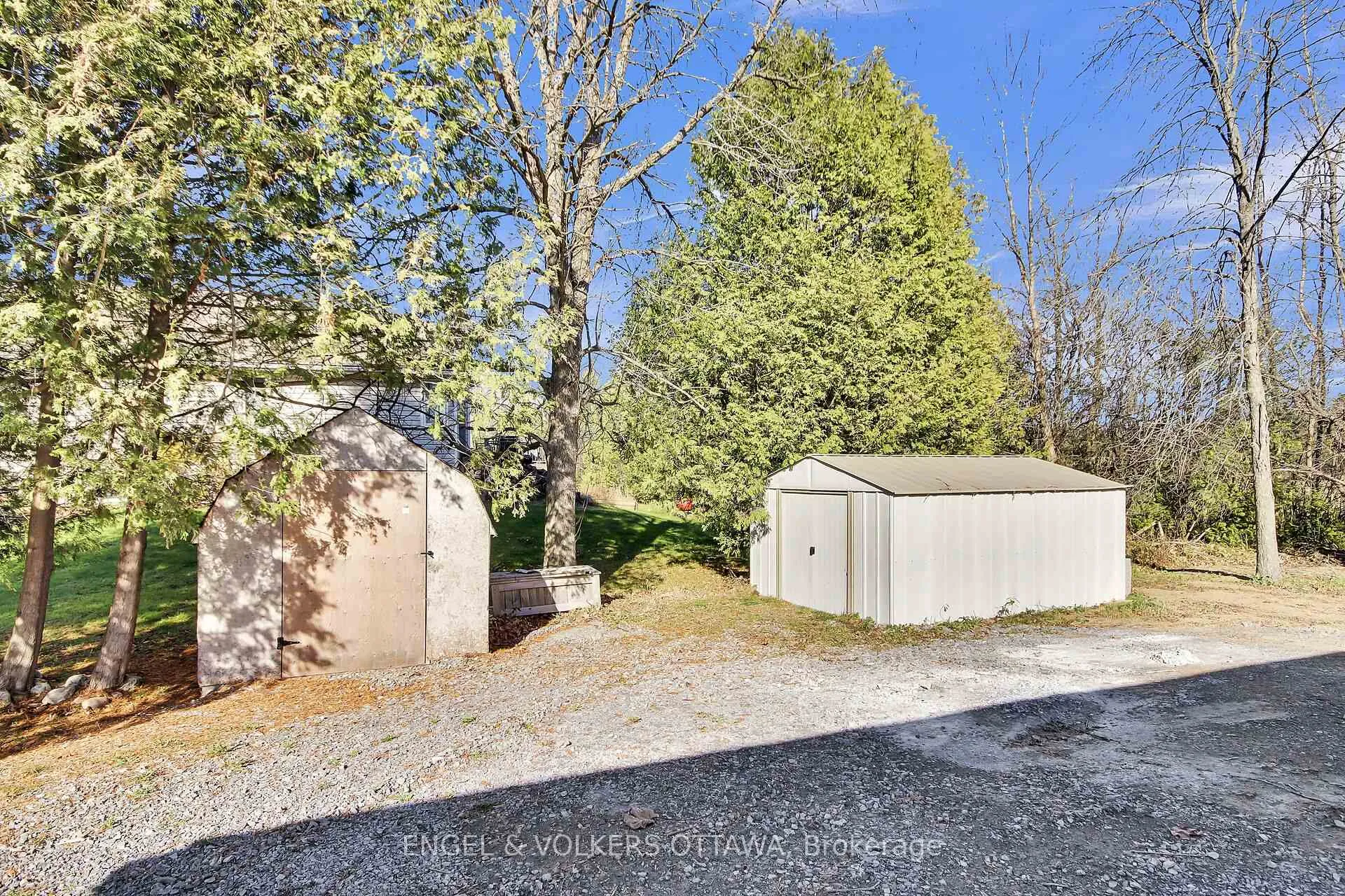 Photo 6 of 4715 Kelso Street E, Augusta, Augusta Twp — HOMEH