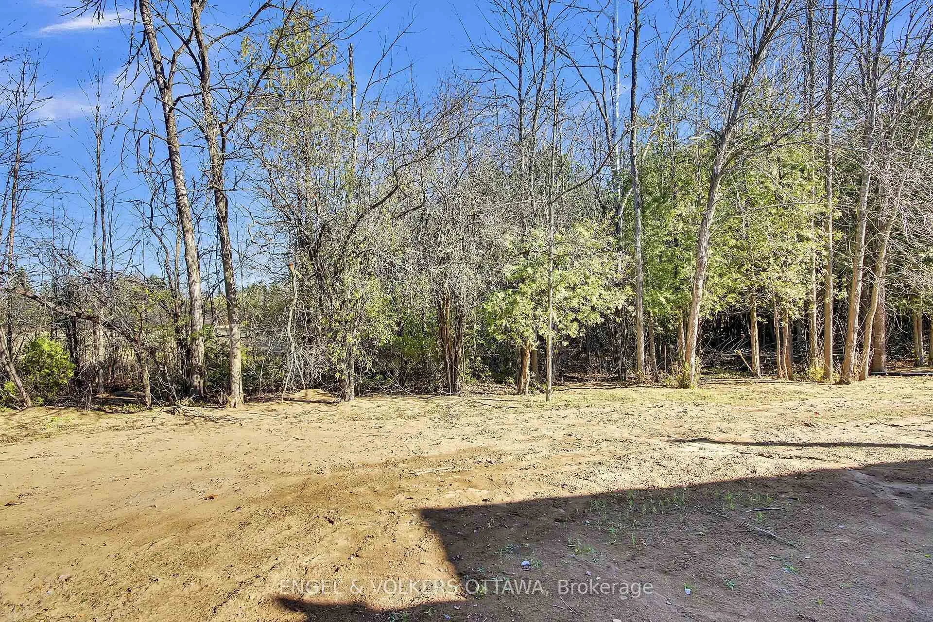 Photo 9 of 4715 Kelso Street E, Augusta, Augusta Twp — HOMEH