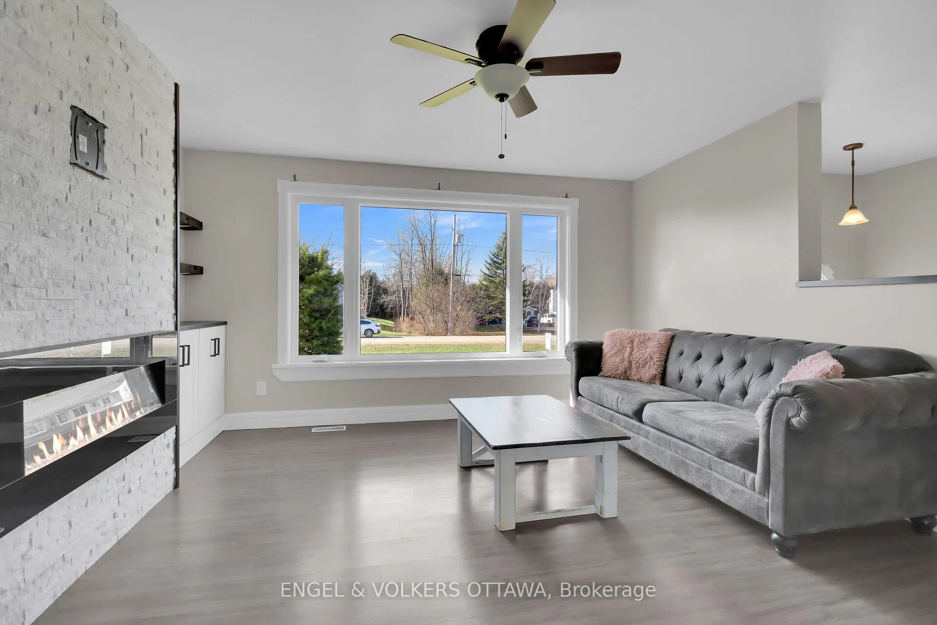 Photo 24 of 4715 Kelso Street E, Augusta, Augusta Twp — HOMEH