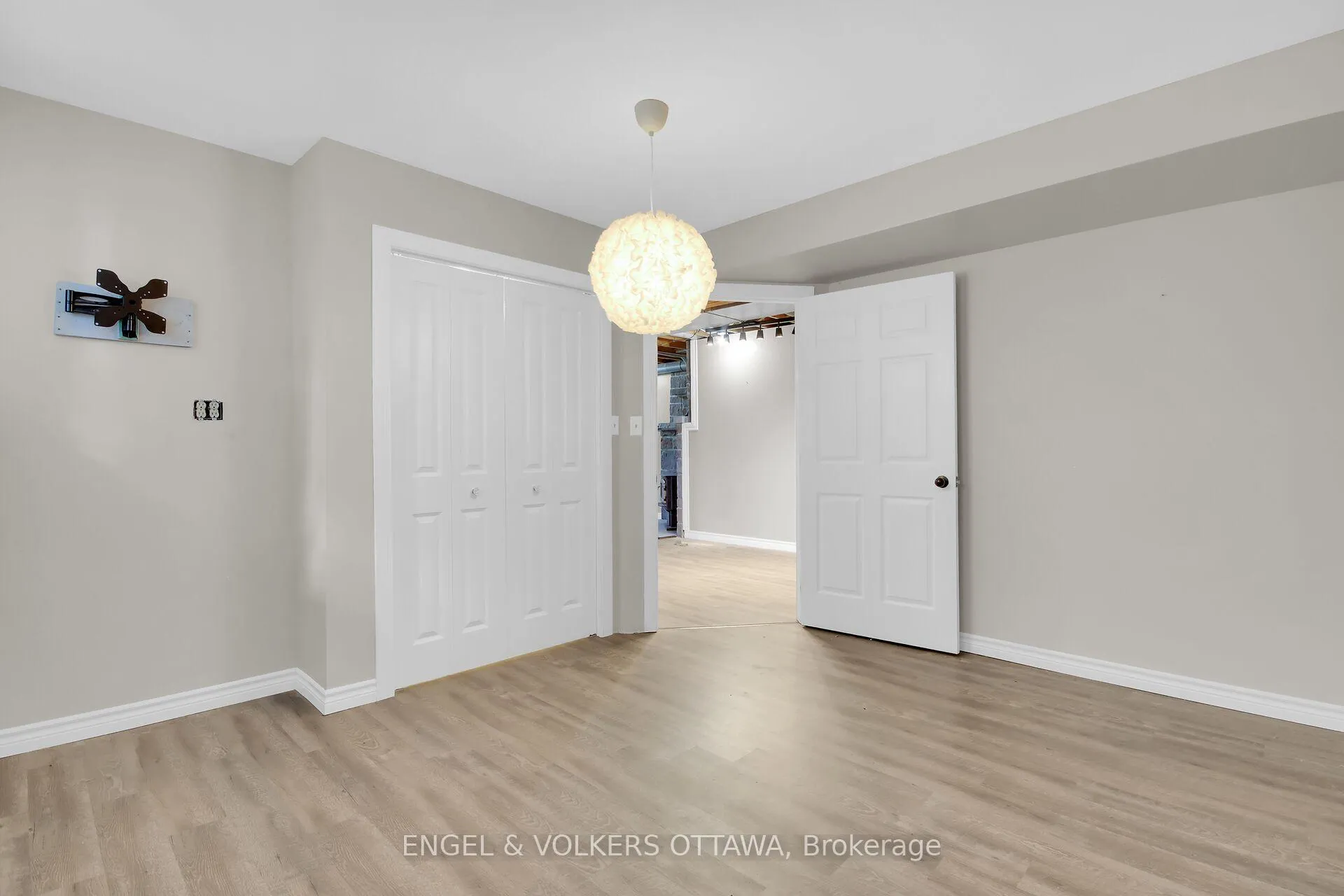 Photo 31 of 4715 Kelso Street E, Augusta, Augusta Twp — HOMEH