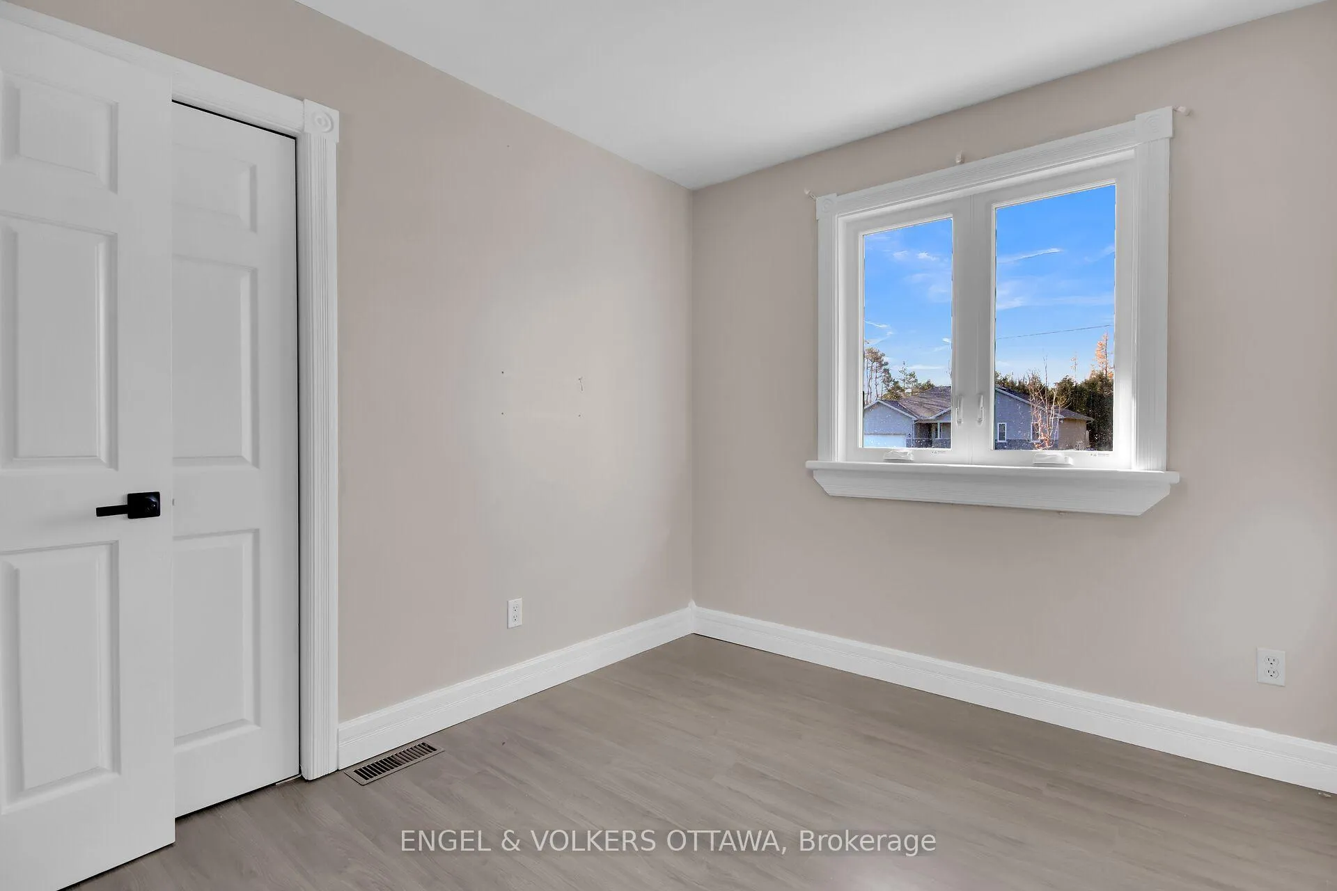 Photo 39 of 4715 Kelso Street E, Augusta, Augusta Twp — HOMEH