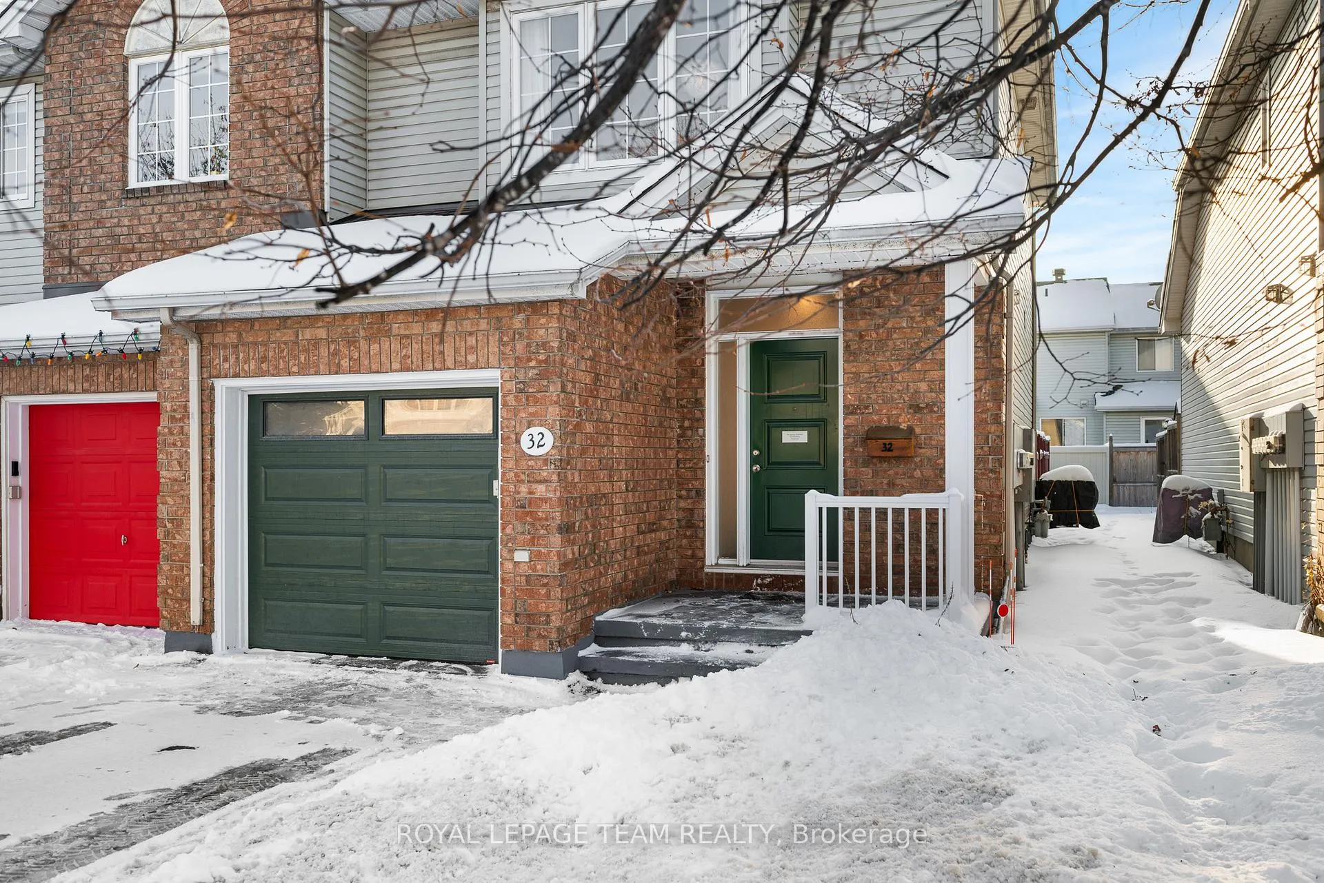 Photo 2 of 32 Bishops Mills Way, Ottawa, Kanata - Beaverbrook — HOMEH