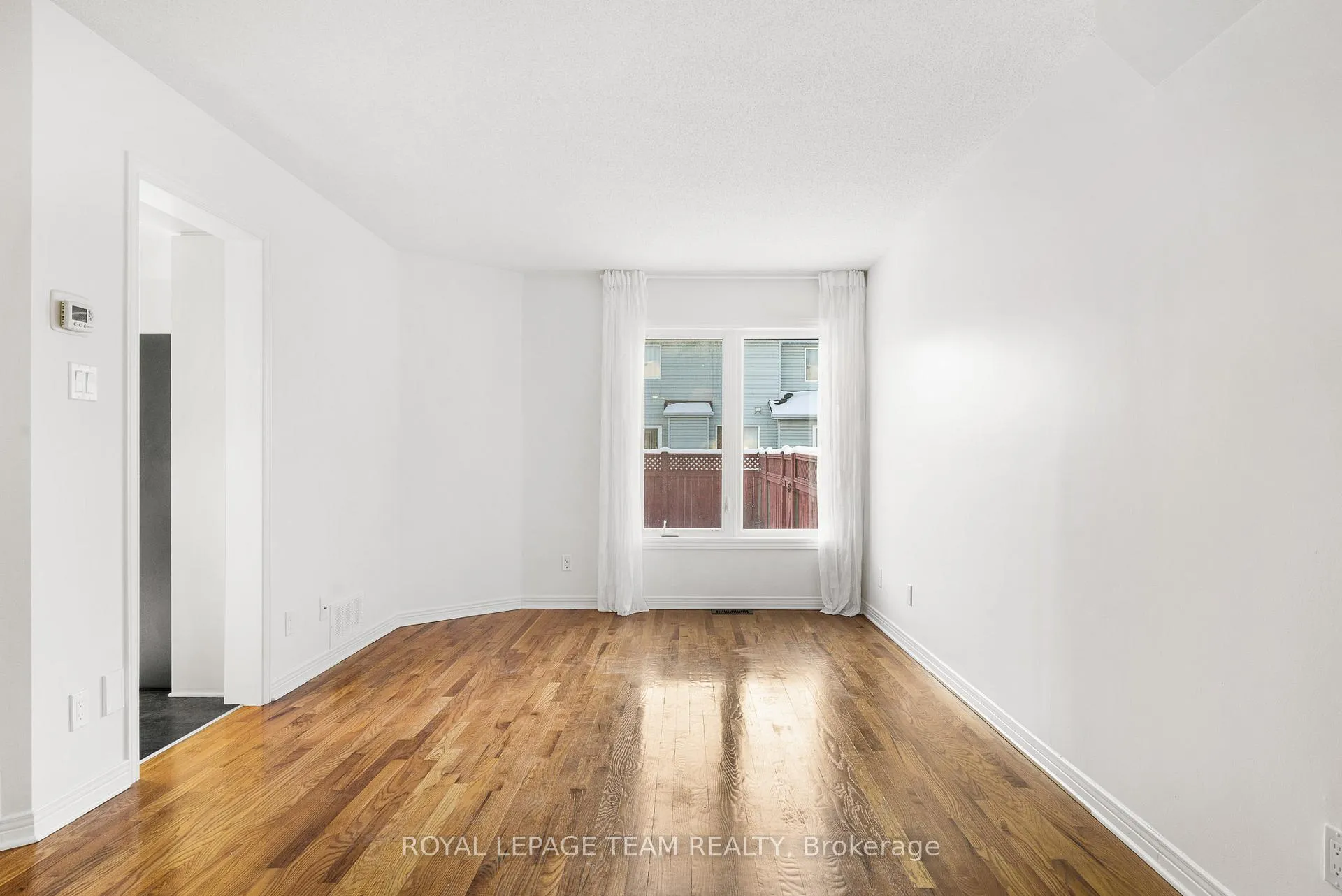 Photo 11 of 32 Bishops Mills Way, Ottawa, Kanata - Beaverbrook — HOMEH