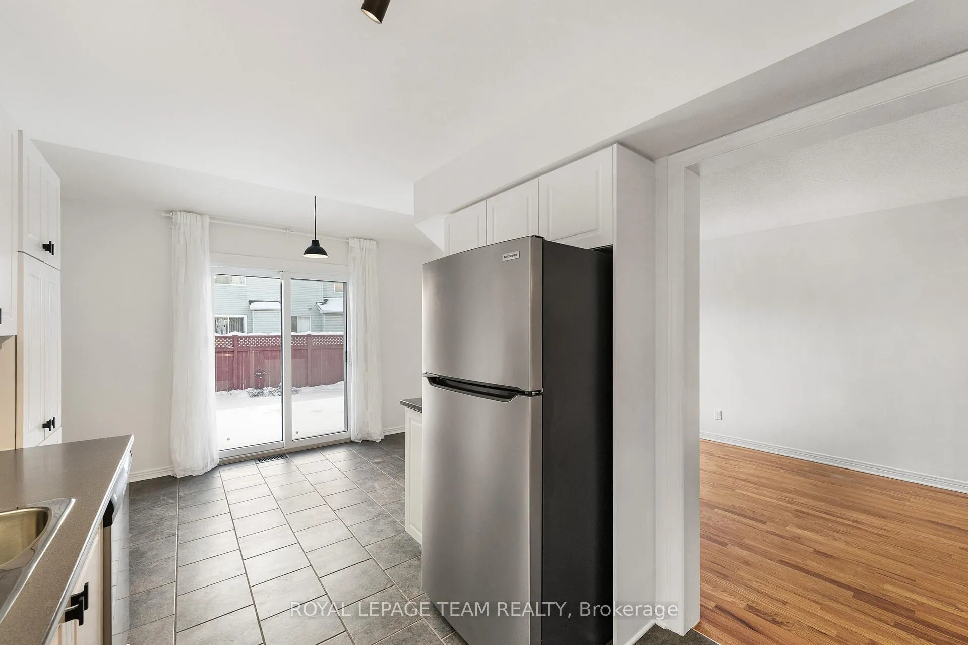 Photo 16 of 32 Bishops Mills Way, Ottawa, Kanata - Beaverbrook — HOMEH