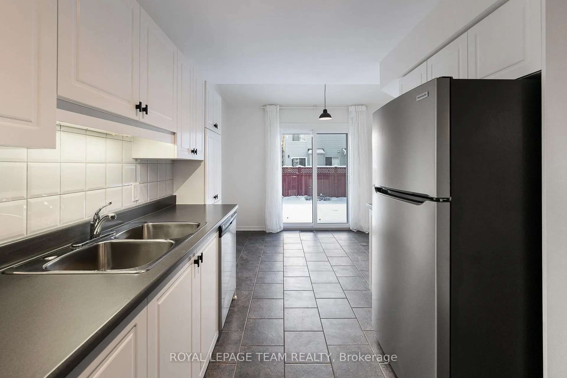 Photo 17 of 32 Bishops Mills Way, Ottawa, Kanata - Beaverbrook — HOMEH