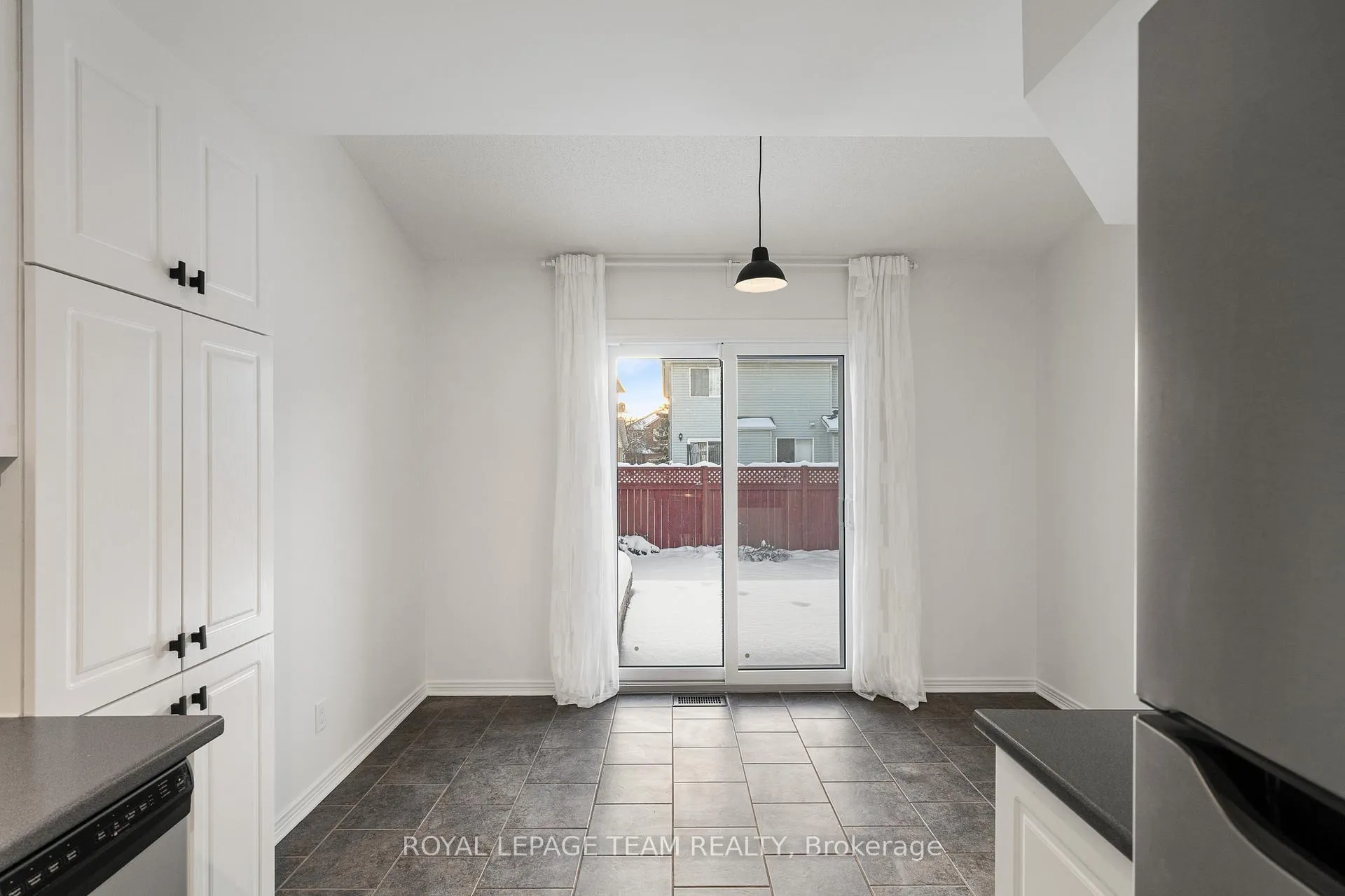 Photo 18 of 32 Bishops Mills Way, Ottawa, Kanata - Beaverbrook — HOMEH