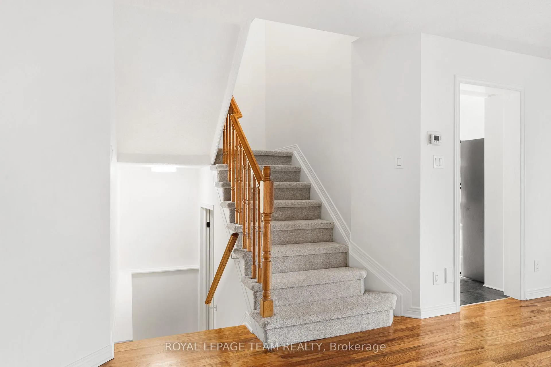 Photo 23 of 32 Bishops Mills Way, Ottawa, Kanata - Beaverbrook — HOMEH