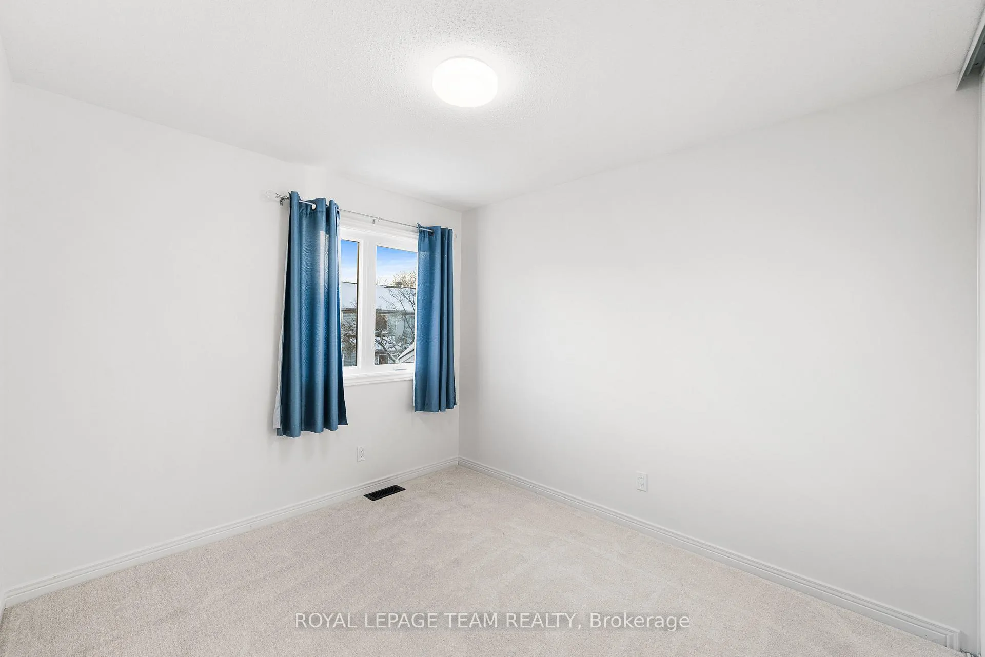 Photo 33 of 32 Bishops Mills Way, Ottawa, Kanata - Beaverbrook — HOMEH