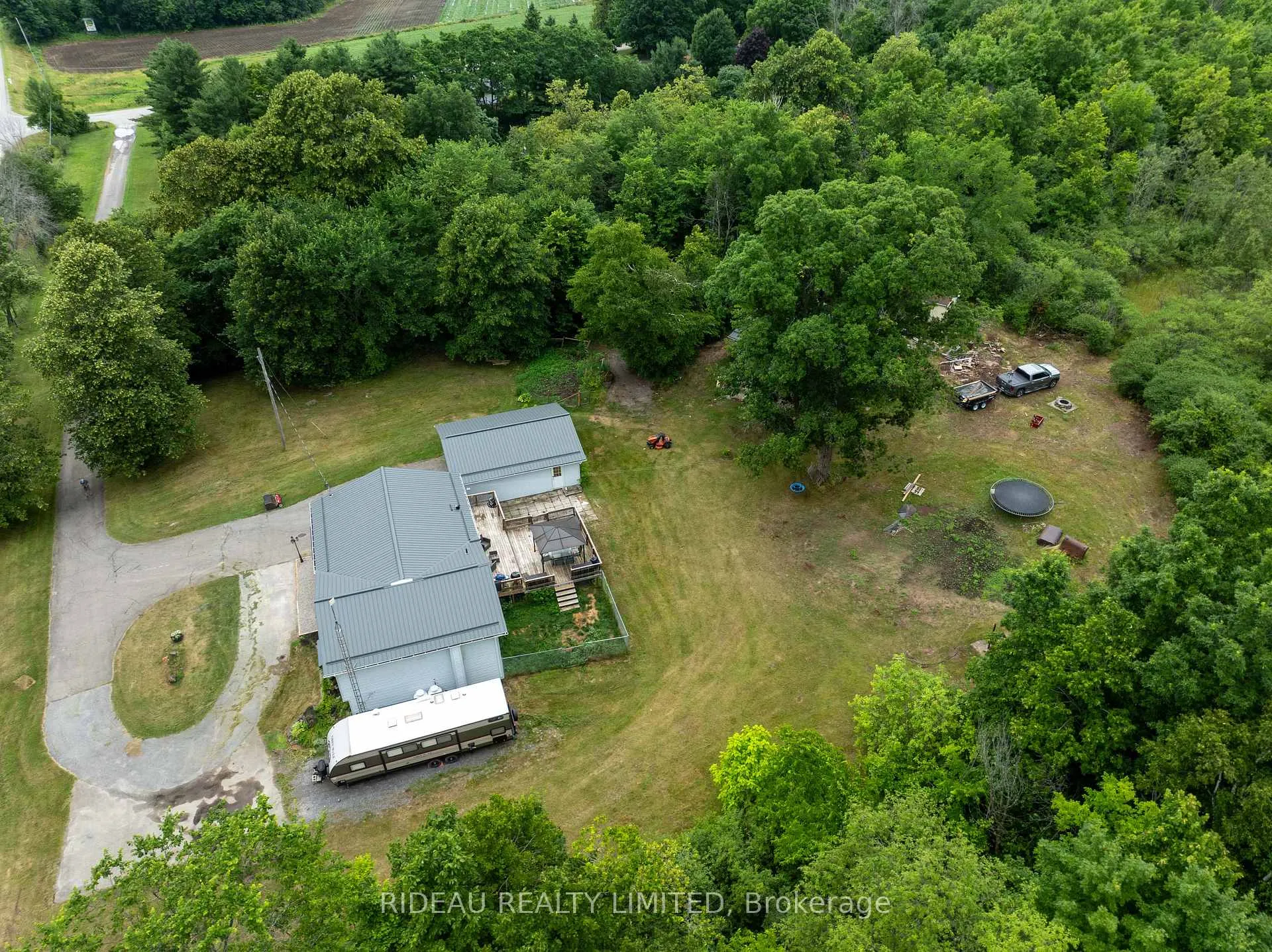 Photo 6 of 275A Bay Road, Rideau Lakes, Rideau Lakes (South Elmsley) Twp — HOMEH