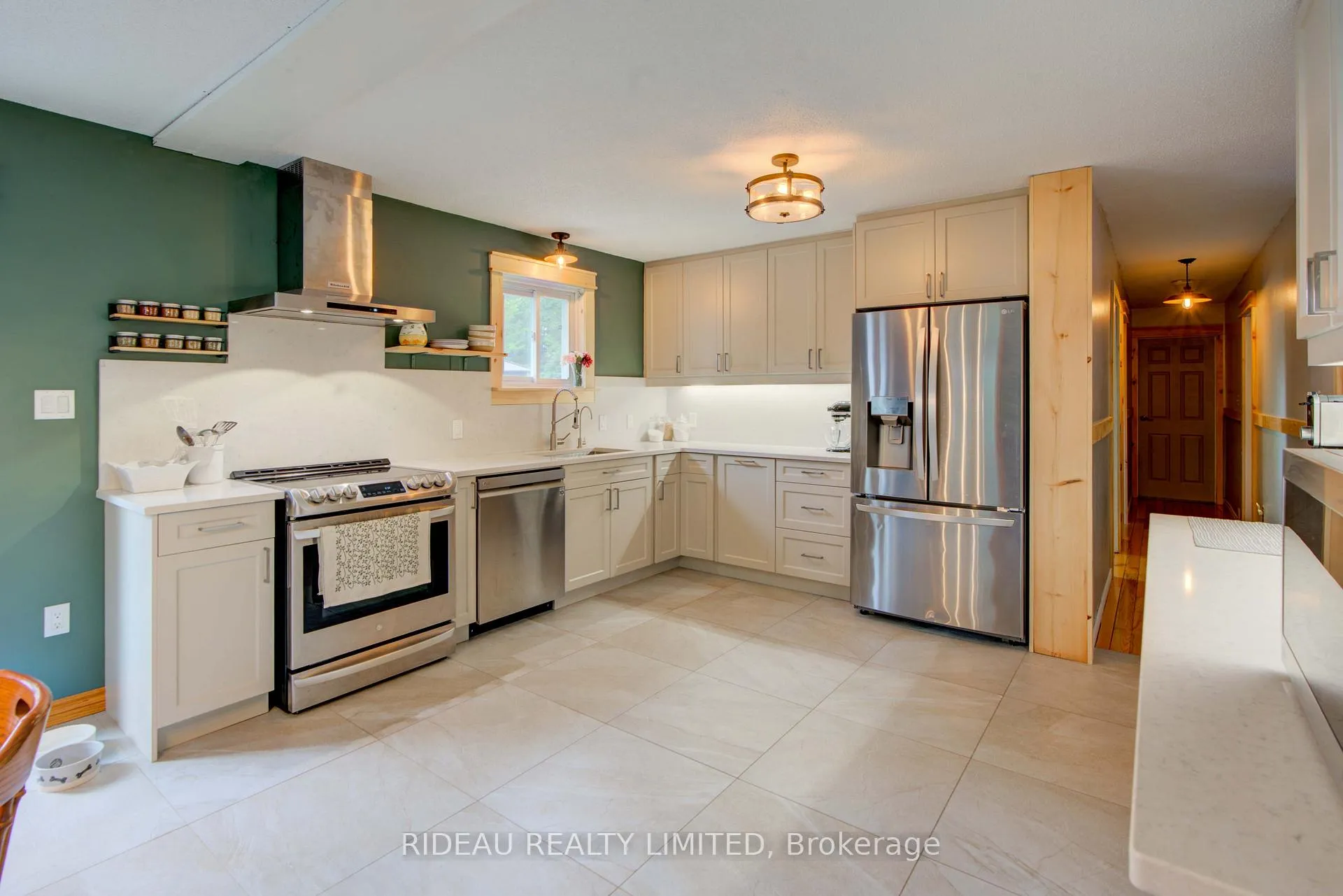 Photo 13 of 275A Bay Road, Rideau Lakes, Rideau Lakes (South Elmsley) Twp — HOMEH