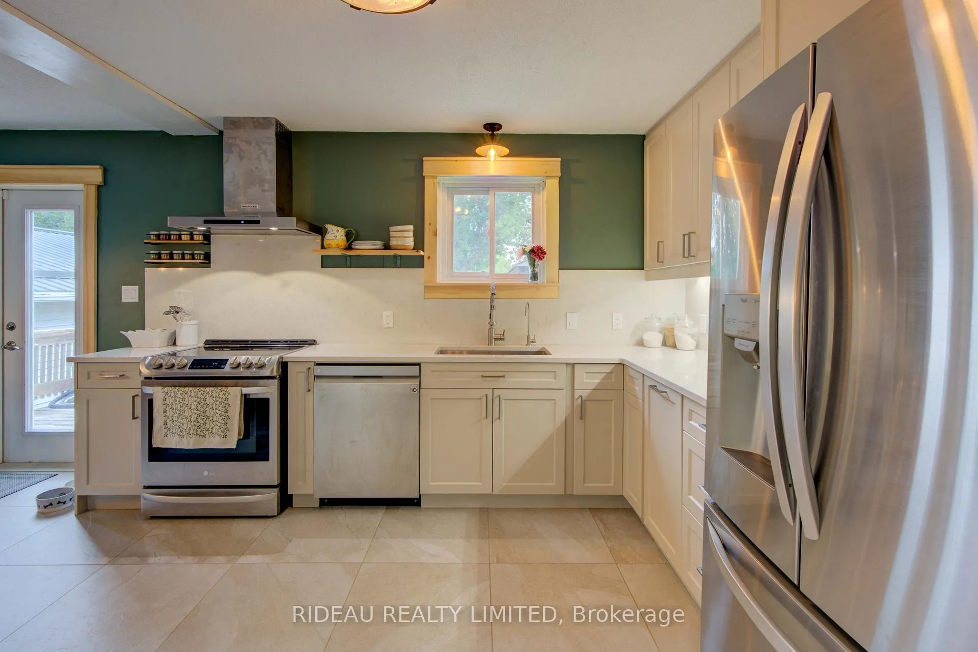 Photo 17 of 275A Bay Road, Rideau Lakes, Rideau Lakes (South Elmsley) Twp — HOMEH