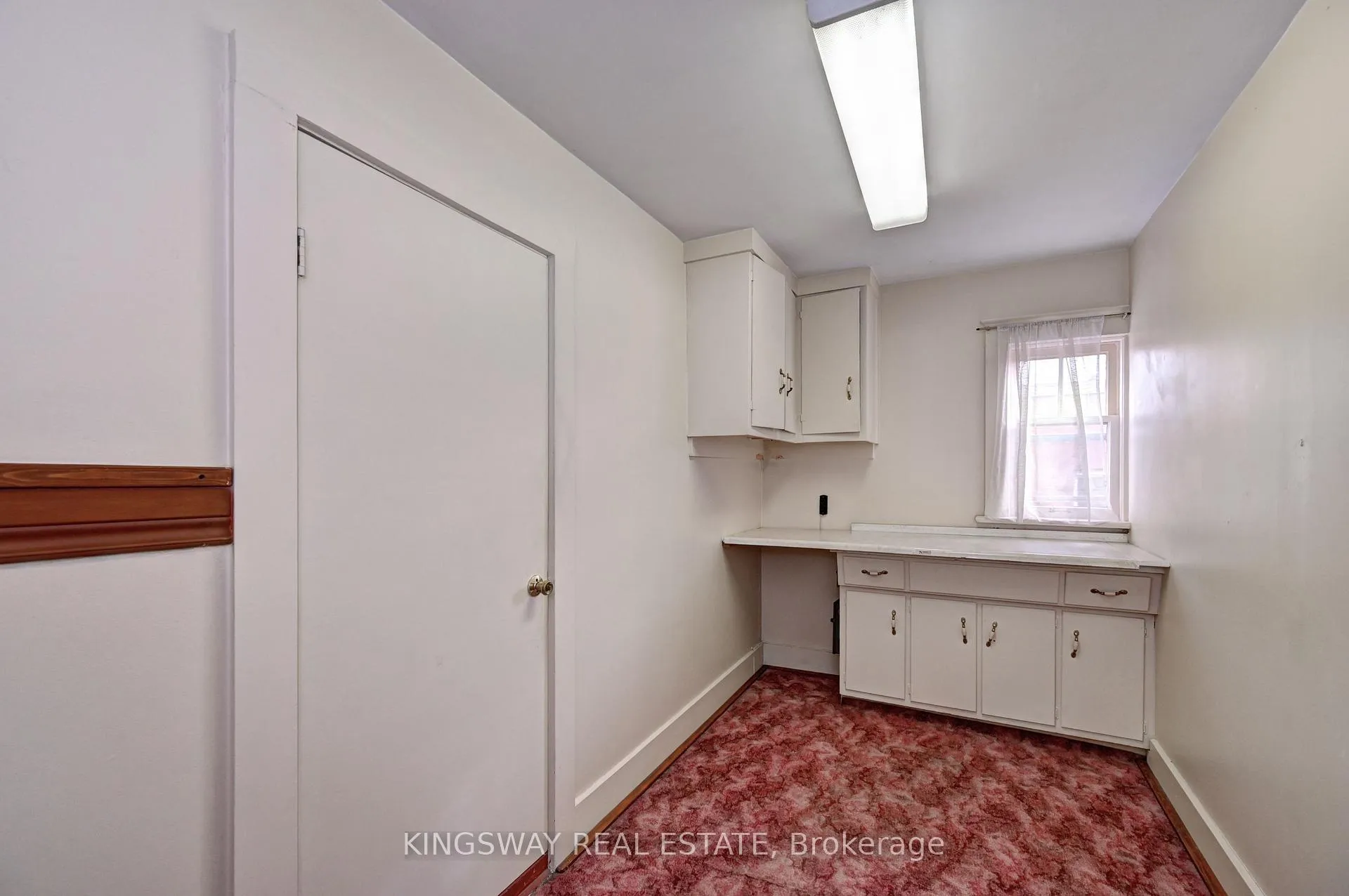 Photo 10 of 362 Duke Street W, Kitchener, Uptown Waterloo/North Ward — HOMEH