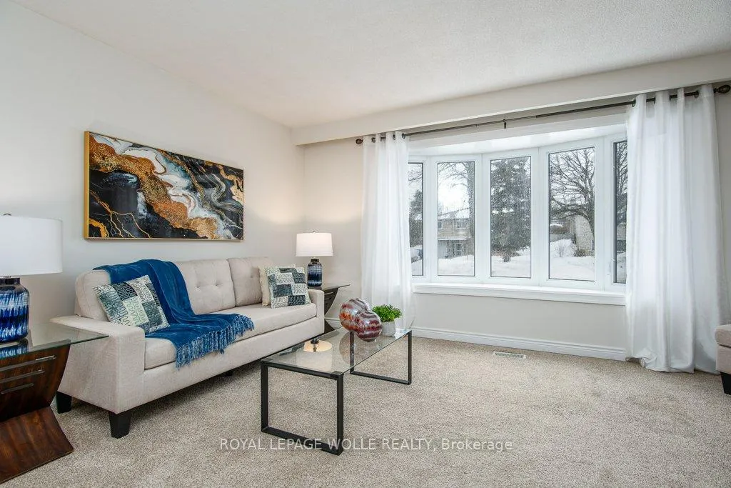 Photo 10 of 69 Glen Park Crescent, Kitchener — HOMEH