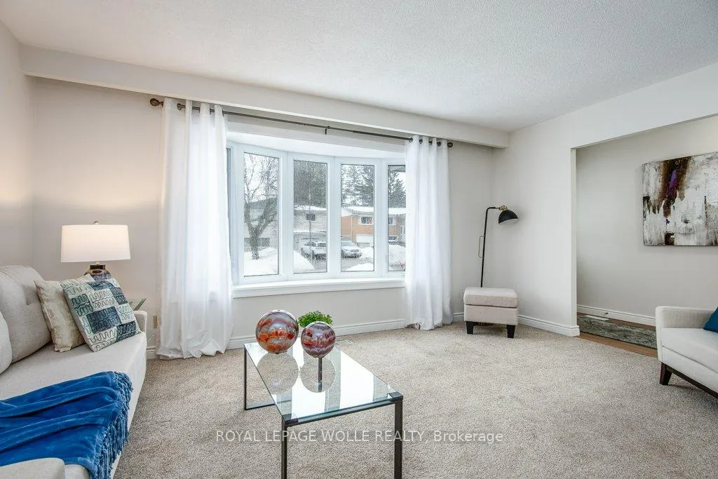 Photo 11 of 69 Glen Park Crescent, Kitchener — HOMEH