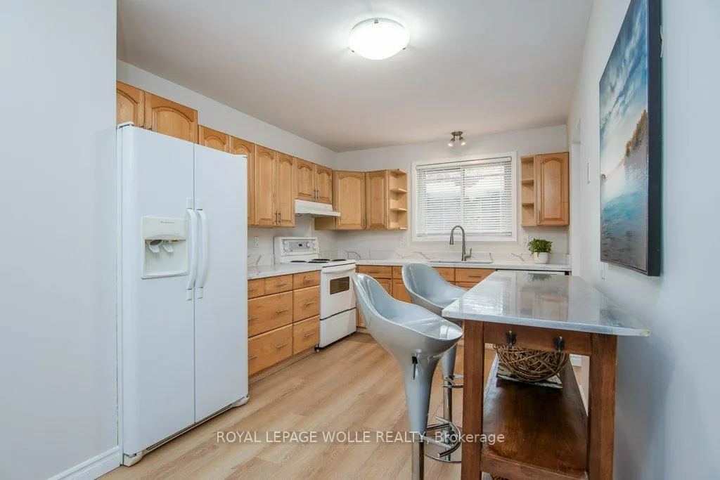Photo 22 of 69 Glen Park Crescent, Kitchener — HOMEH