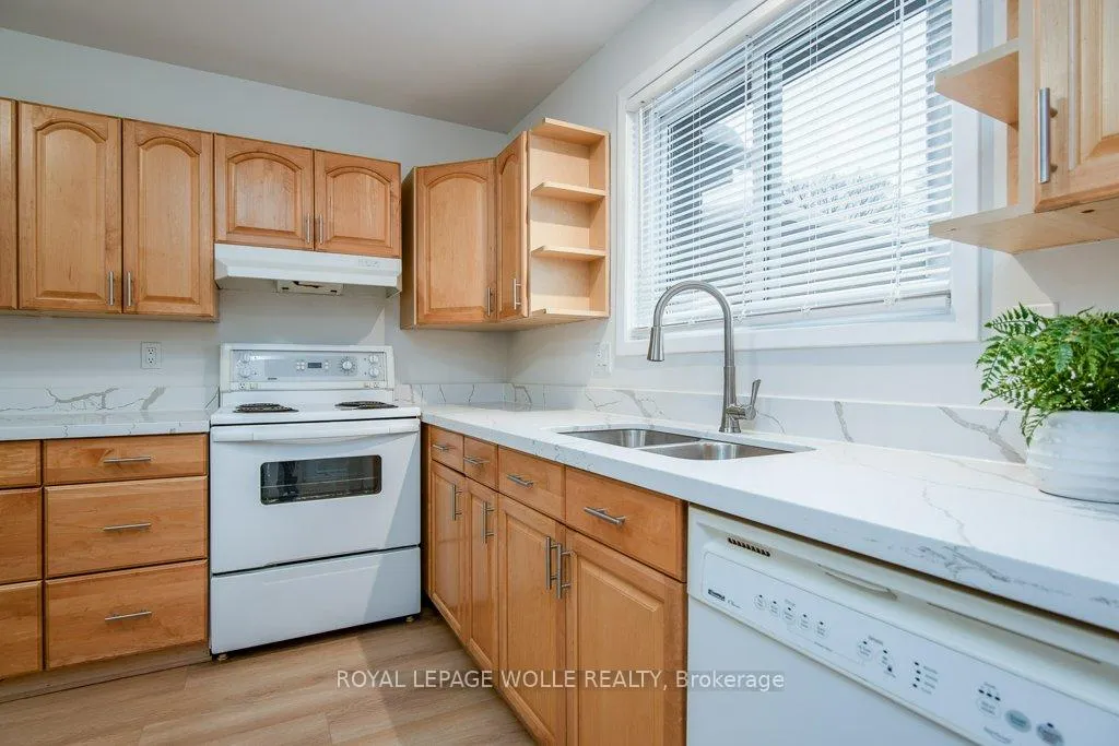 Photo 24 of 69 Glen Park Crescent, Kitchener — HOMEH