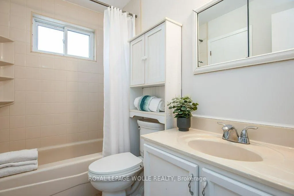 Photo 31 of 69 Glen Park Crescent, Kitchener — HOMEH