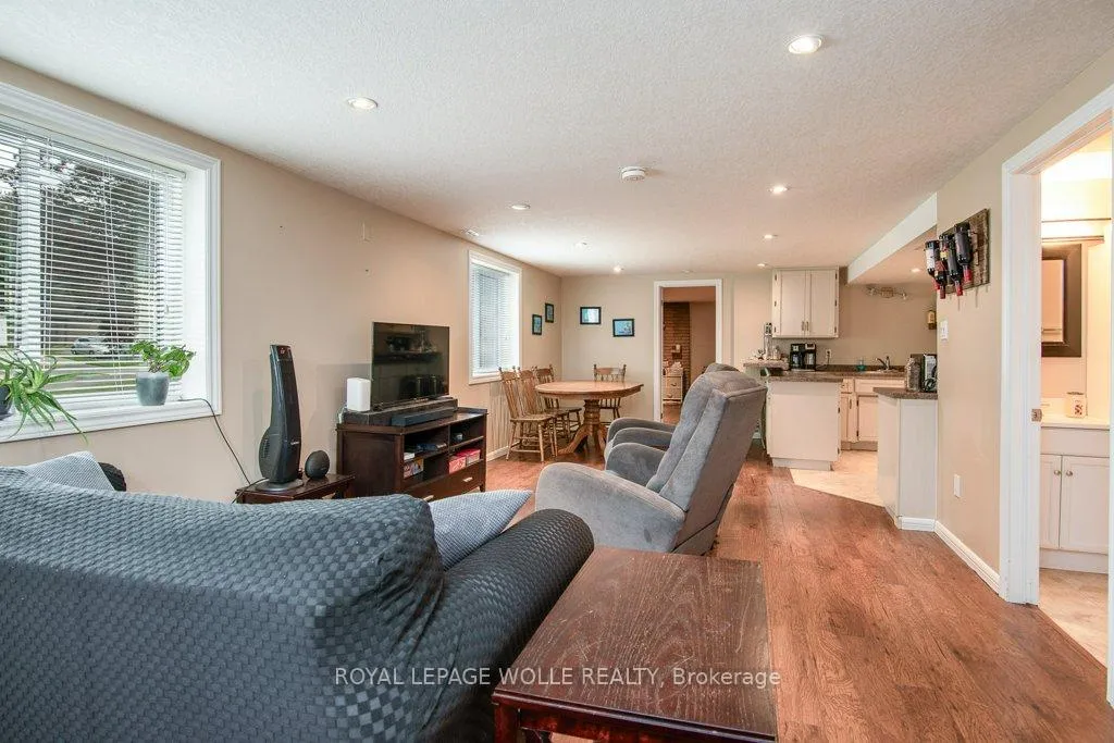 Photo 33 of 69 Glen Park Crescent, Kitchener — HOMEH