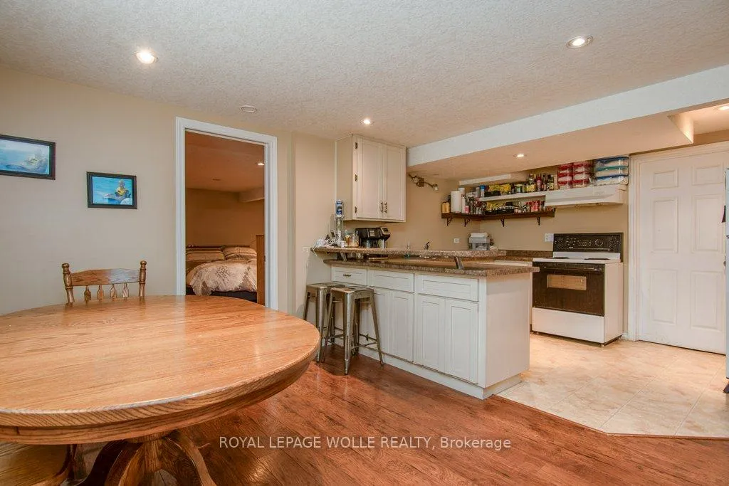 Photo 41 of 69 Glen Park Crescent, Kitchener — HOMEH