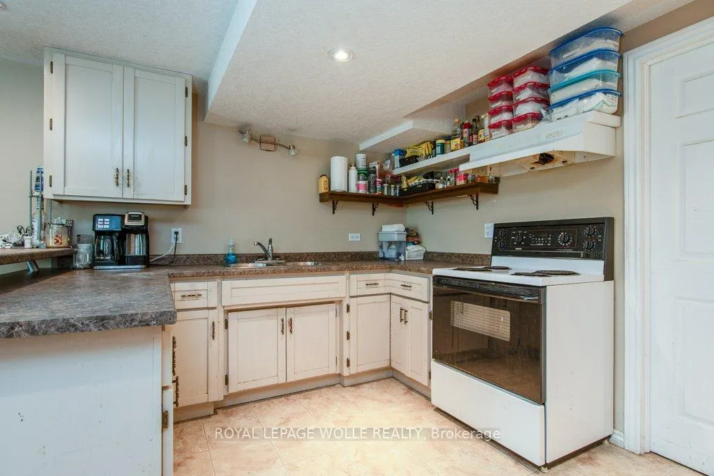 Photo 43 of 69 Glen Park Crescent, Kitchener — HOMEH