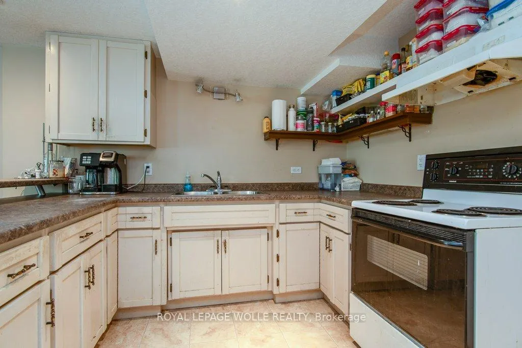 Photo 45 of 69 Glen Park Crescent, Kitchener — HOMEH