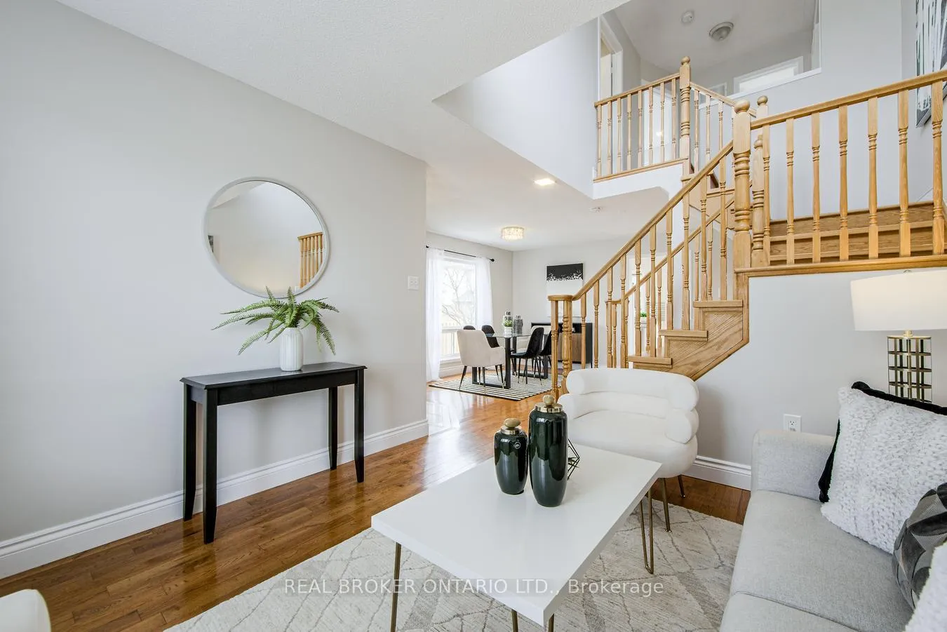 Photo 2 of 5142 Bunton Crescent, Burlington, Orchard — HOMEH