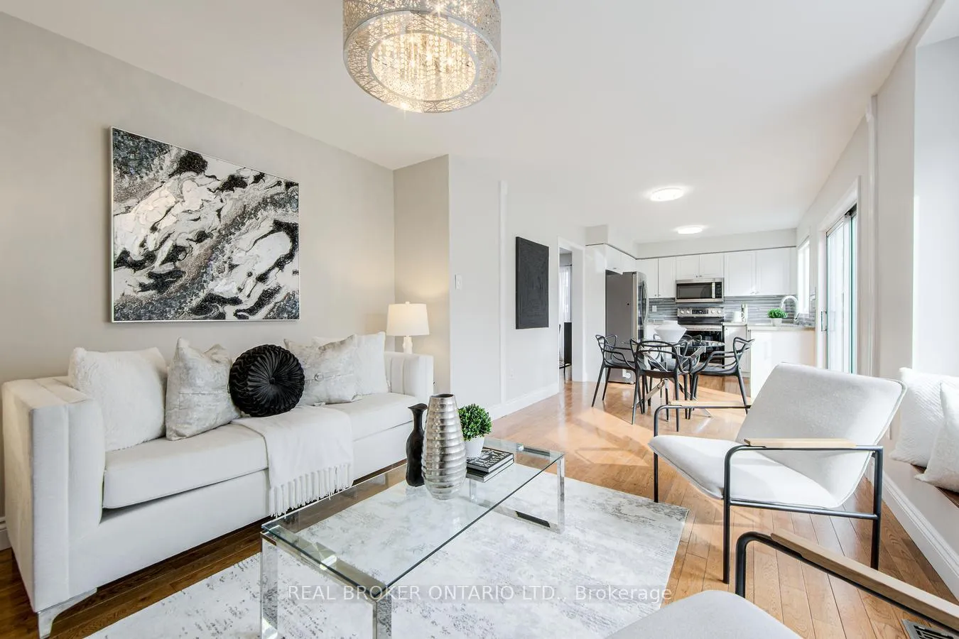 Photo 8 of 5142 Bunton Crescent, Burlington, Orchard — HOMEH