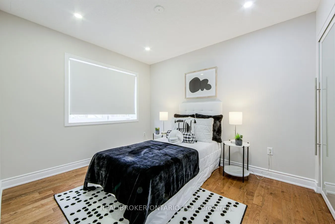 Photo 17 of 5142 Bunton Crescent, Burlington, Orchard — HOMEH