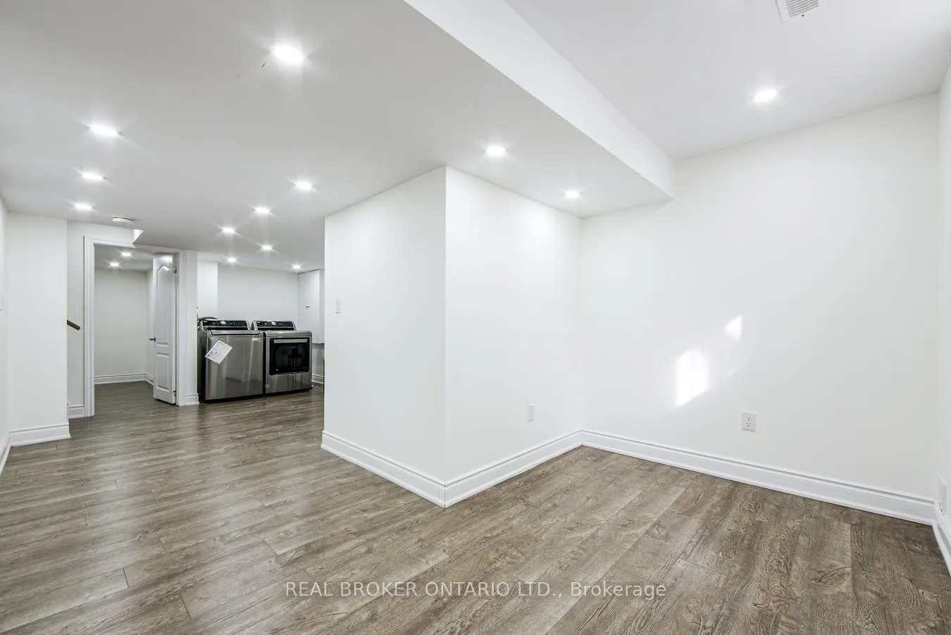 Photo 22 of 5142 Bunton Crescent, Burlington, Orchard — HOMEH
